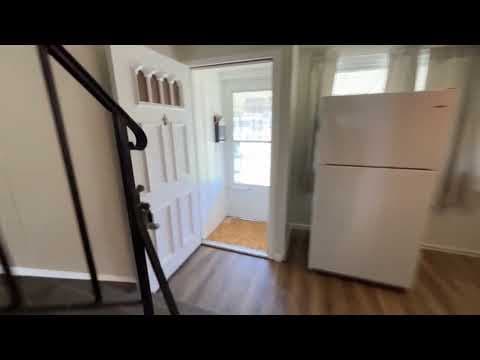 Baltimore Townhome: 2921 Freeway