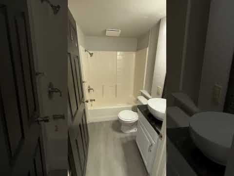 Fayetteville Condo: 700 S College Ave