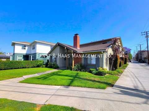 Long Beach Condo: 440 E. San Antonio Dr.