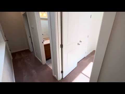 Seattle Townhome: 2124 N 112th St