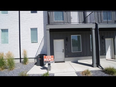 Perry Townhome: 2925 S Highway 89