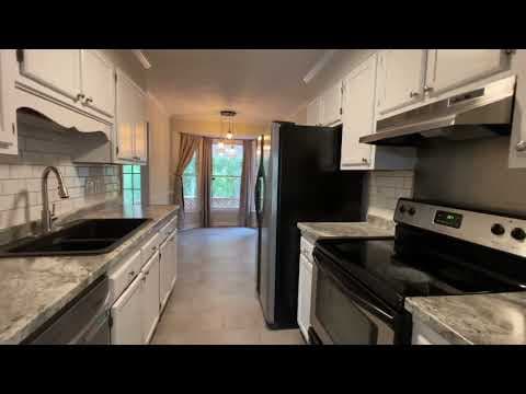 Fayetteville House: 6736 St Julian Way