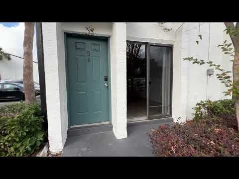 Orlando Townhome: 4267 S. Semoran Blvd