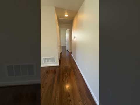 Roanoke House: 216 Nancy Drive Northwest