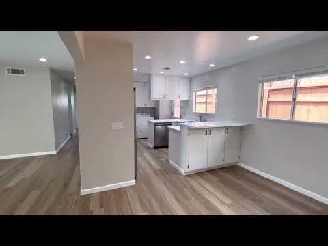 Coronado House: 358 I Ave