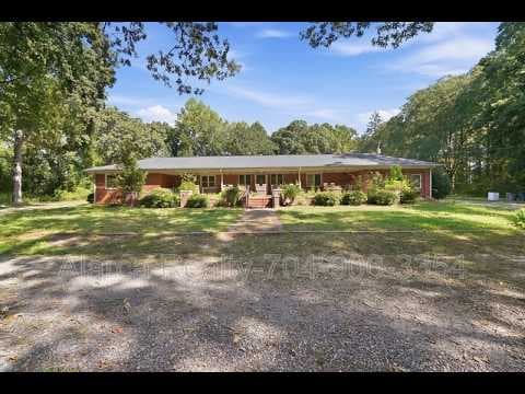 Gastonia Condo: 1542 Monument Ave