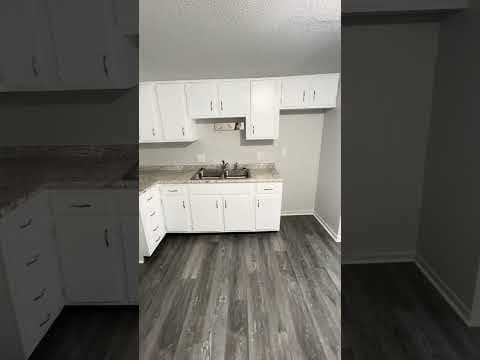 Des Moines Condo: 3807 University Ave