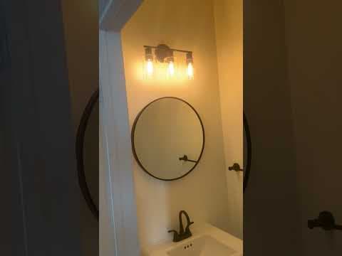 Milwaukee House: 2134 N Commerce