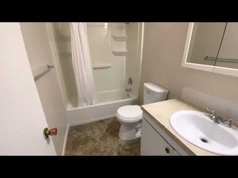 Lorain Condo: 2102 Tower Blvd