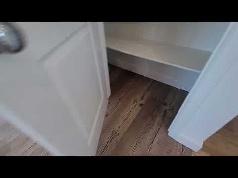 Fairfield House: 2466 Shore Vista