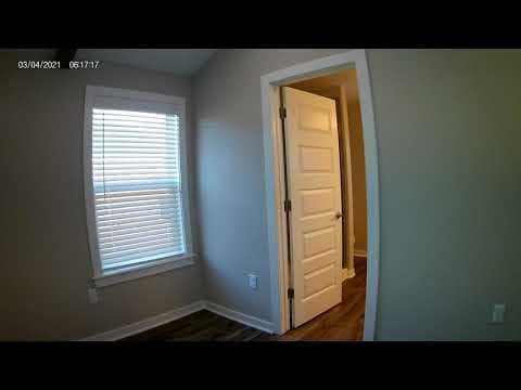 Farmington House: 474 N Yona Ln