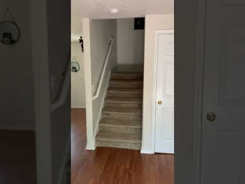 Adair Village House: 332 NE Carmen Pl