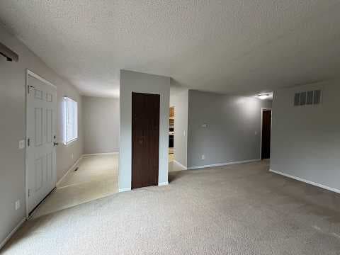 Kalamazoo Townhome: 6125 Briarcliff Ln Apt C