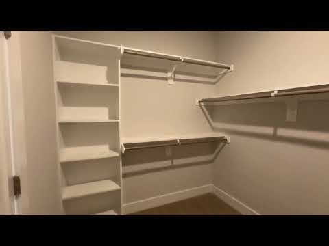 Wake Forest House: 121 Broadwater dr