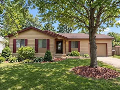 Holt House: 1520 Berkley Dr
