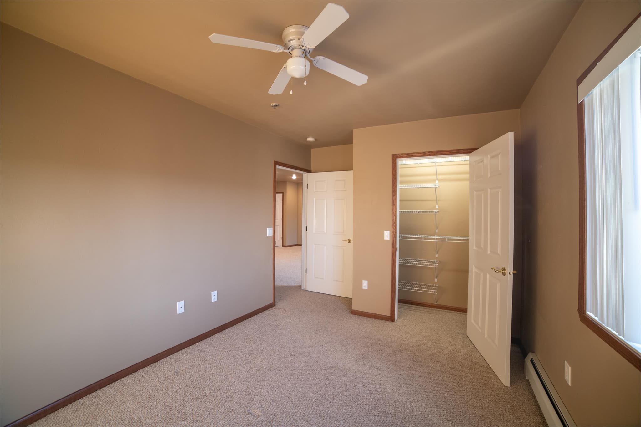Little Chute Condo: 830 East Elm Drive - 1F