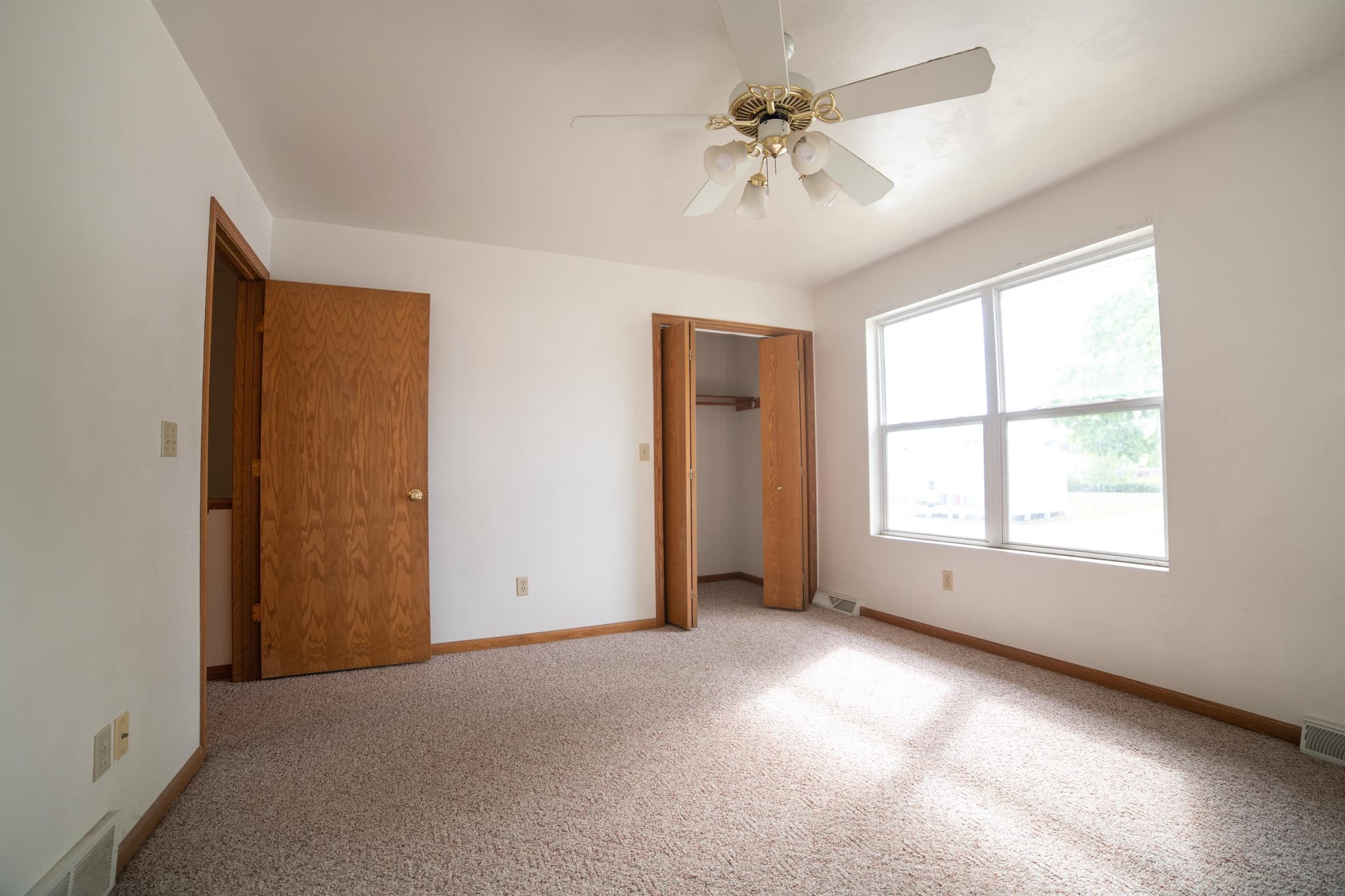 Pulaski Condo: 210 Second