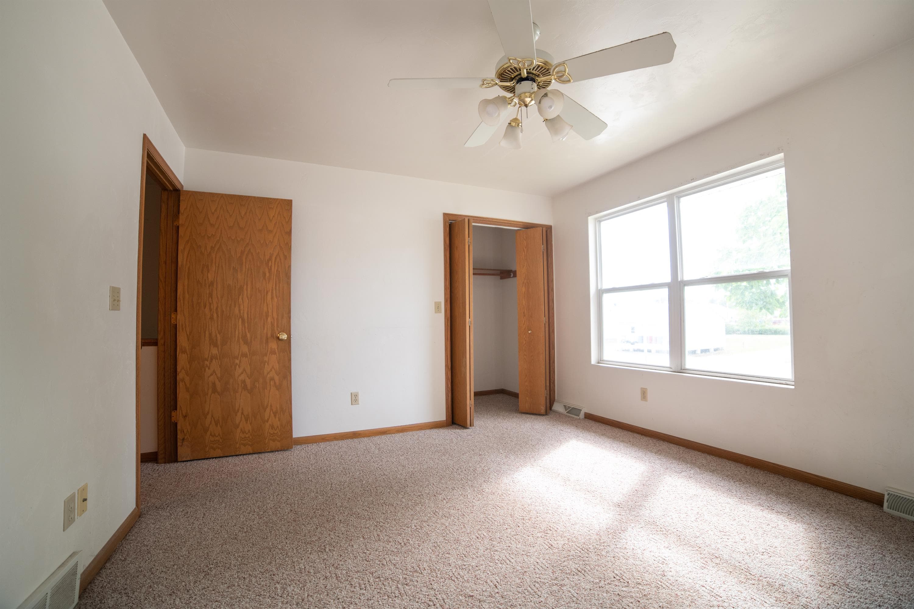 Pulaski Condo: 210 Second