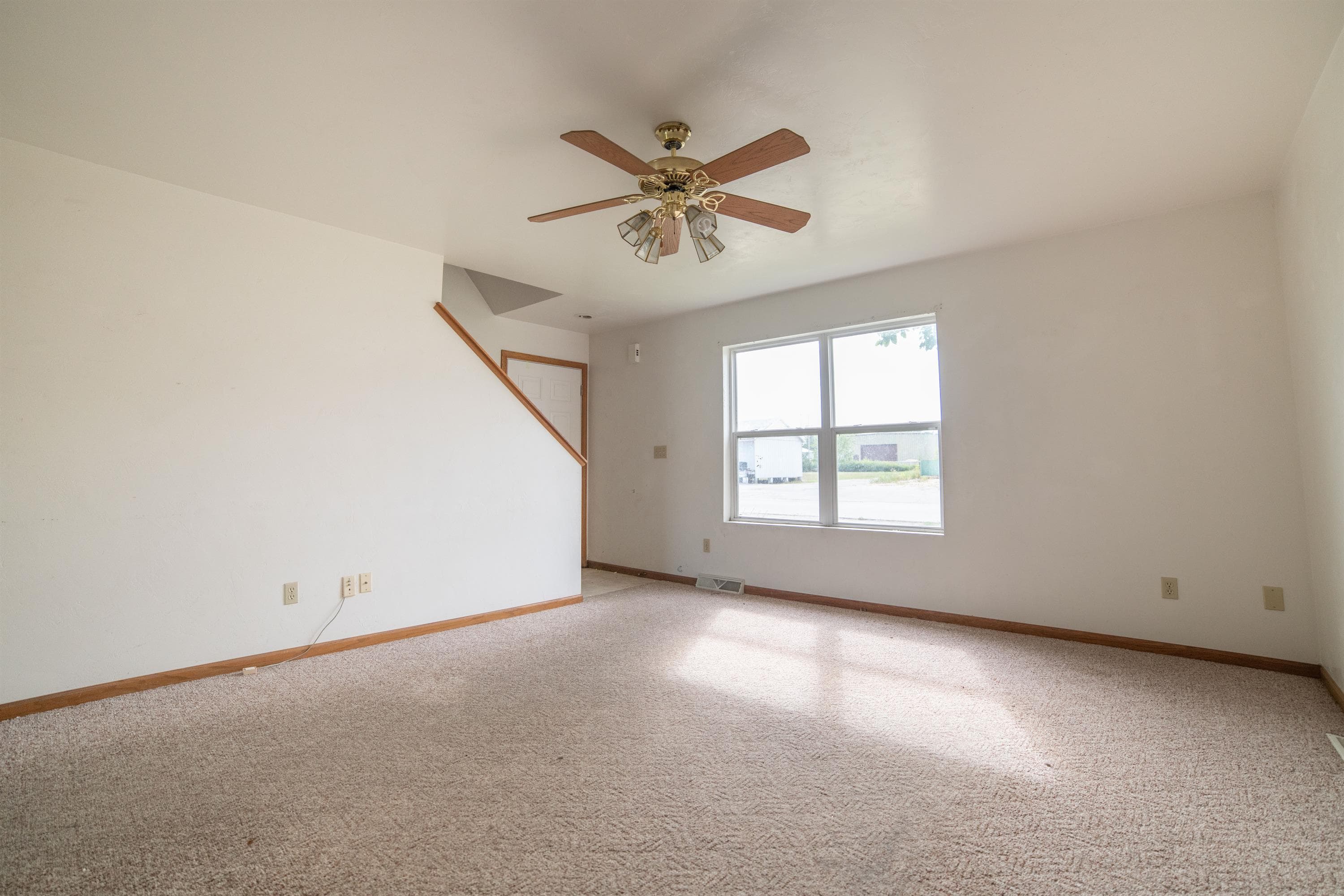 Pulaski Condo: 210 Second