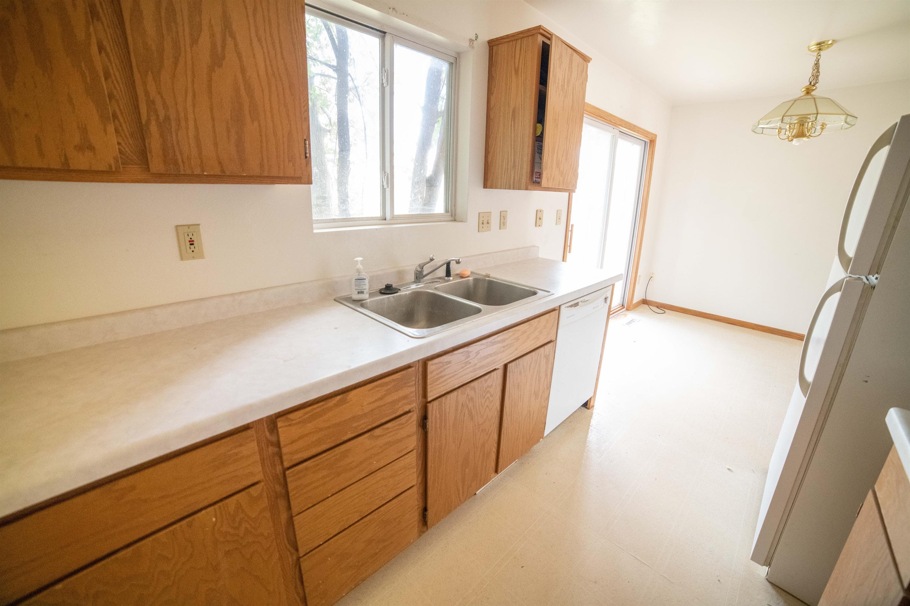 Pulaski Condo: 210 Second