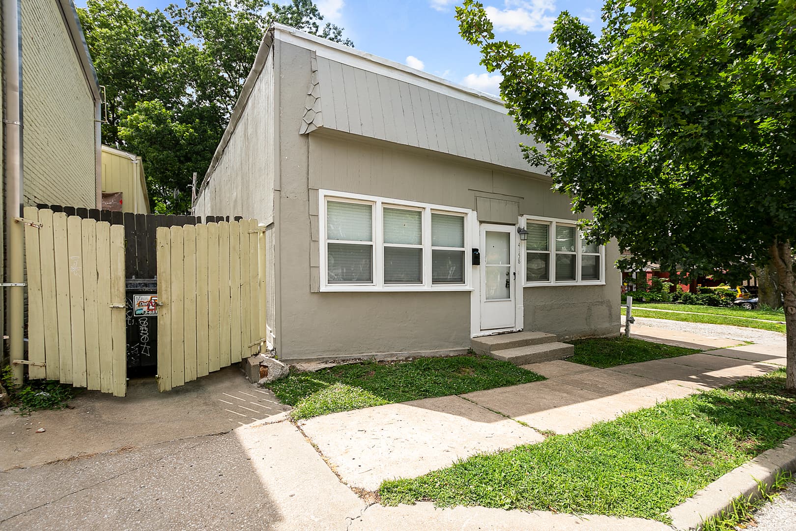 Kansas City Condo: 4158 Oak St