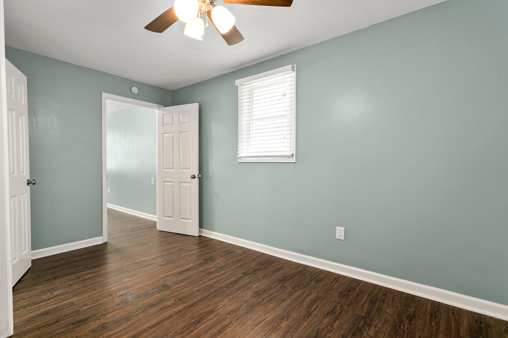 Kansas City Condo: 4158 Oak St