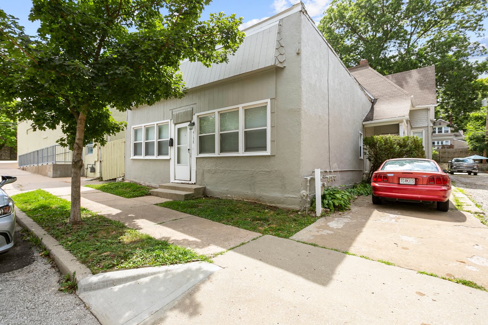 Kansas City Condo: 4158 Oak St