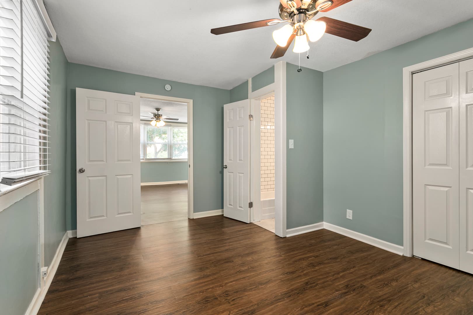 Kansas City Condo: 4158 Oak St