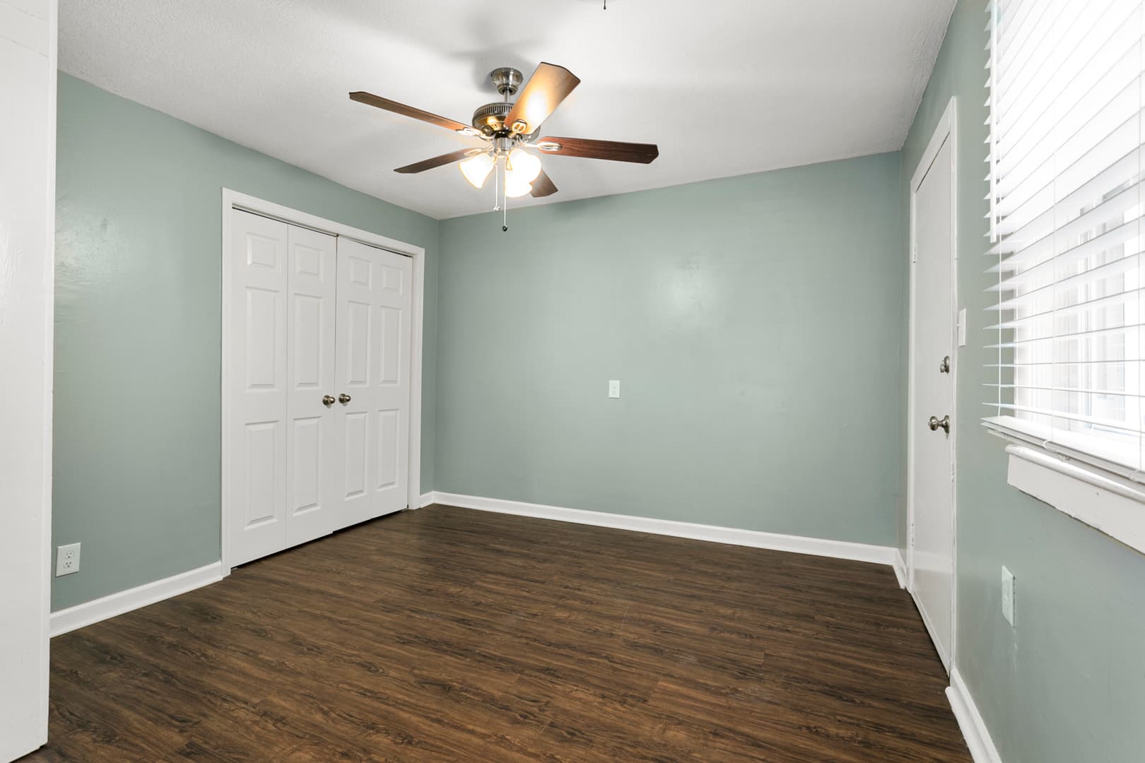 Kansas City Condo: 4158 Oak St