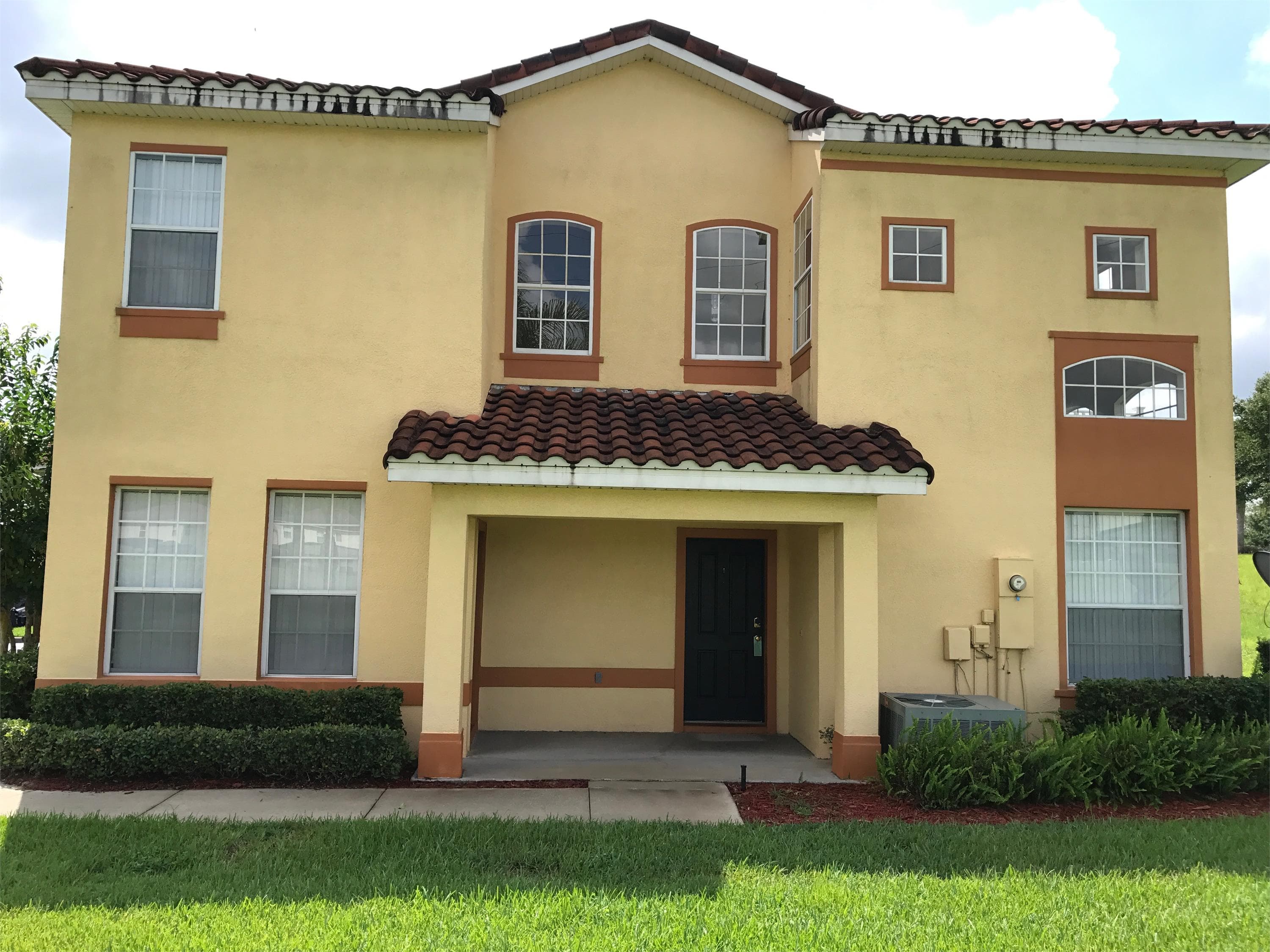 Davenport House: 602 Monroe Circle