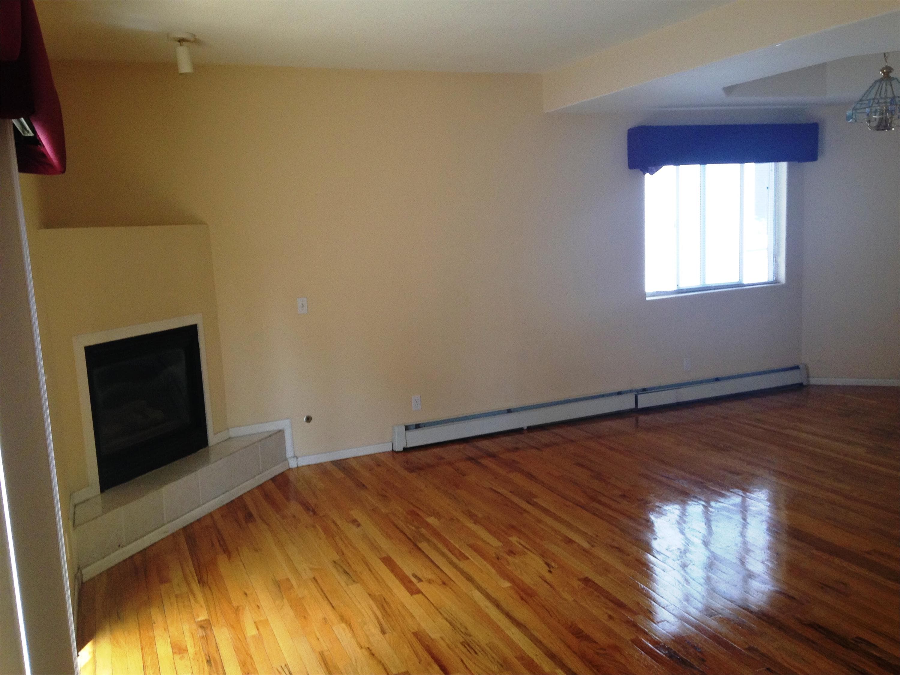 Boulder House: 3683 IRIS AVE