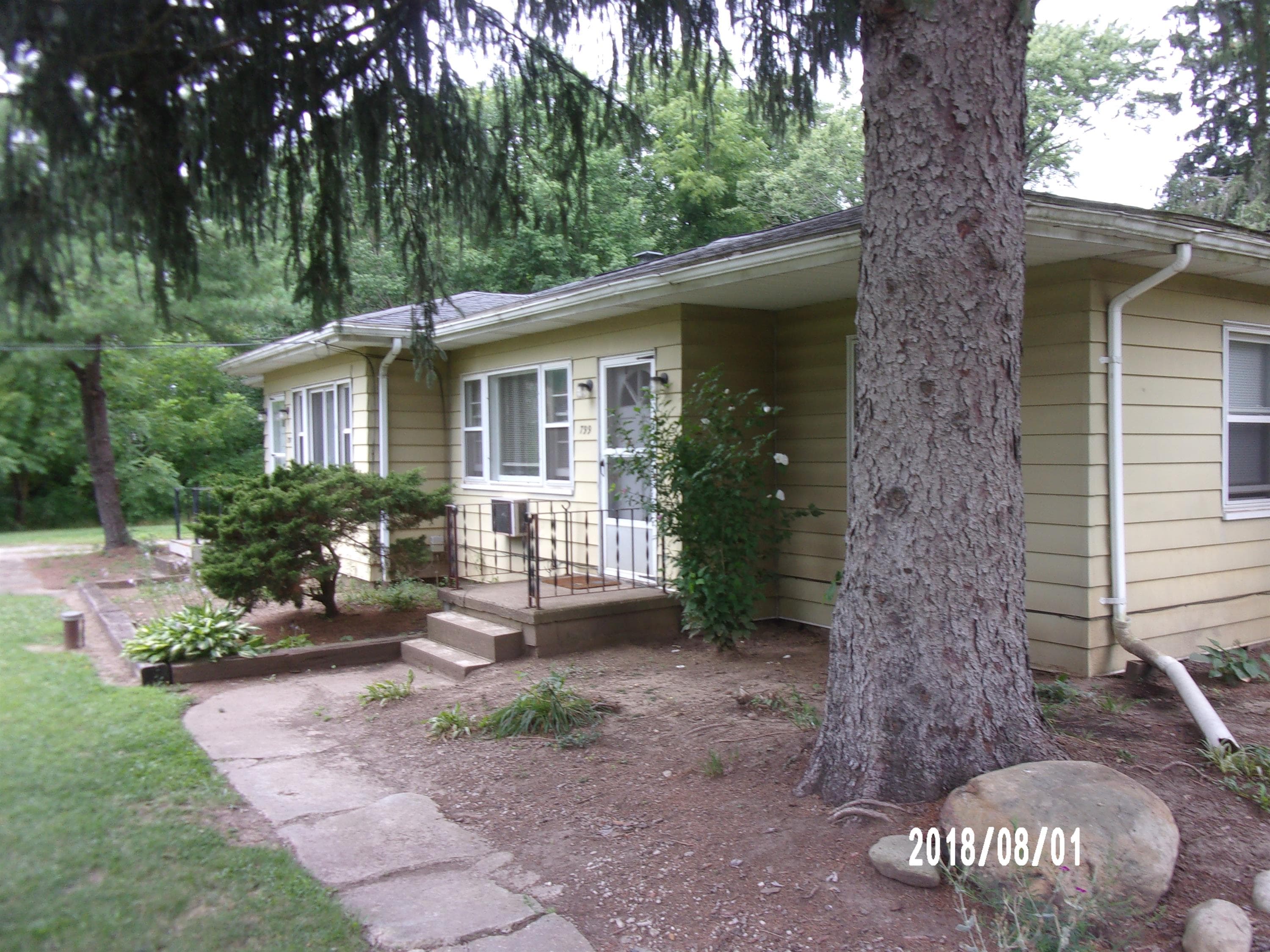 STOW Condo: 799 MCCAULEY