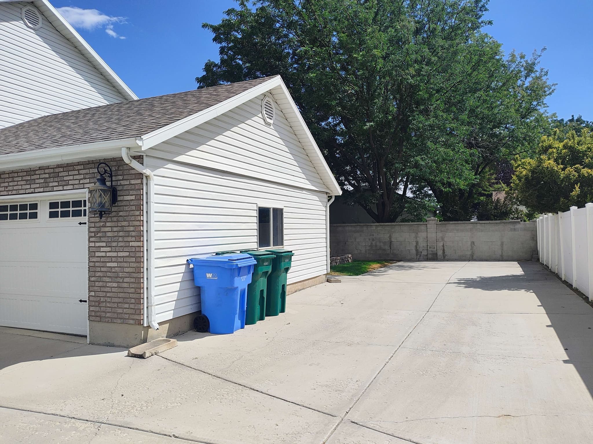 Riverton House: 3253 W 11975 S
