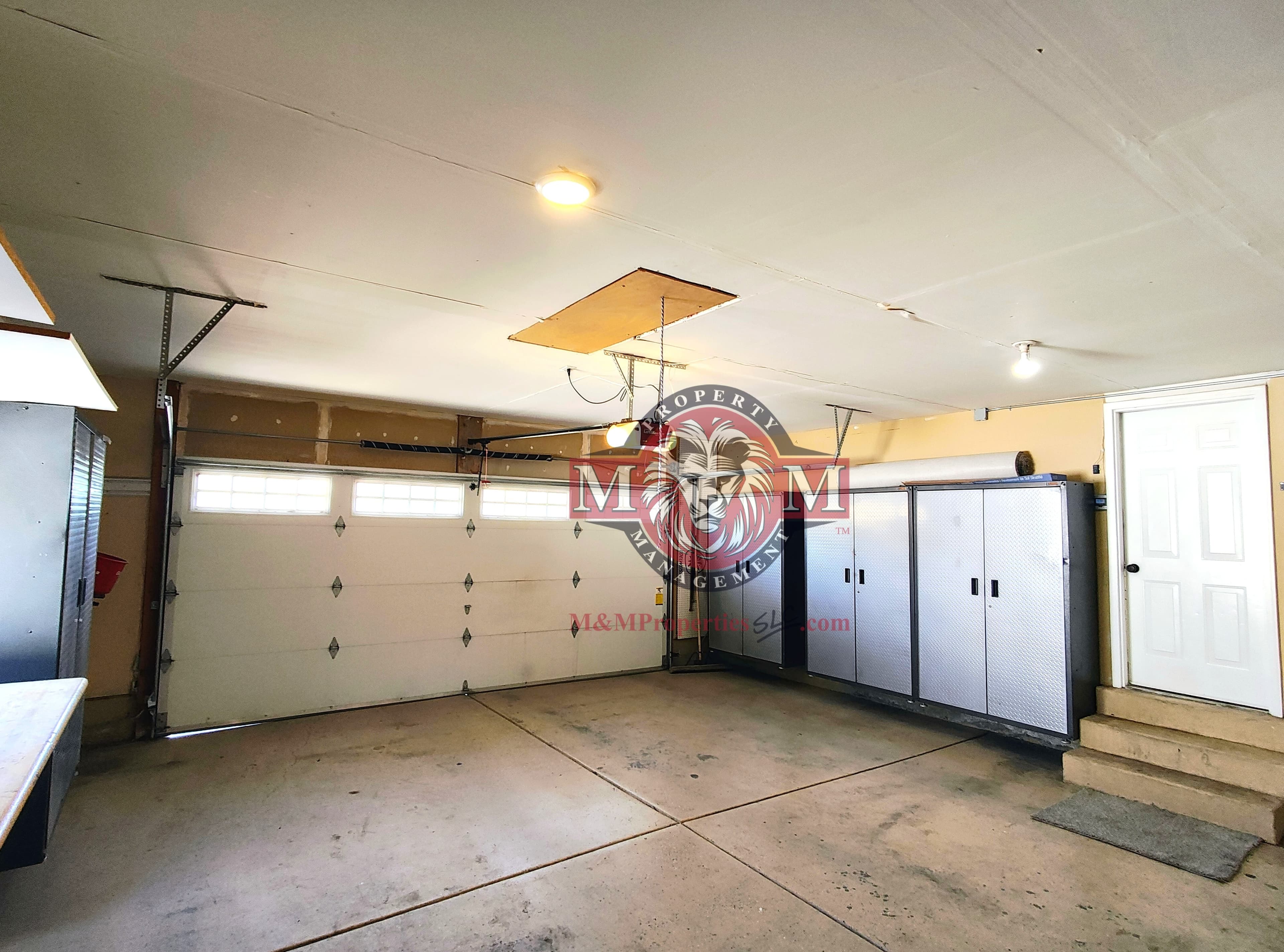 Riverton House: 3253 W 11975 S