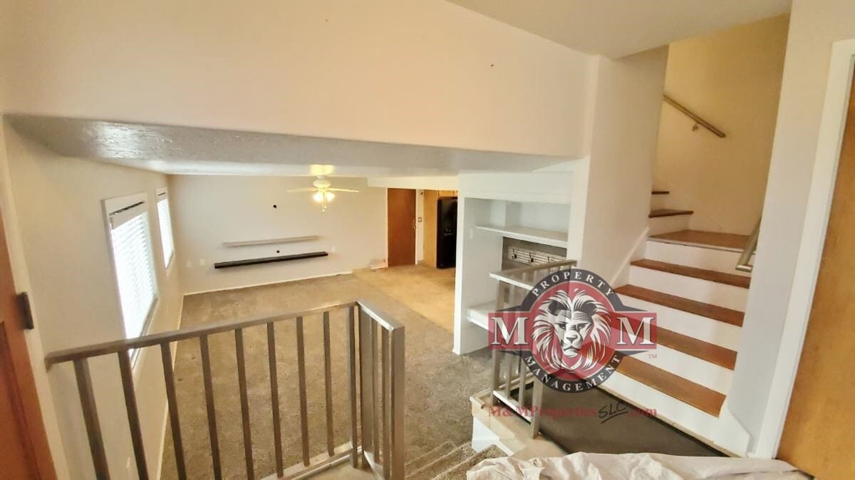 Salt Lake City House: 1478 W Teakwood Dr