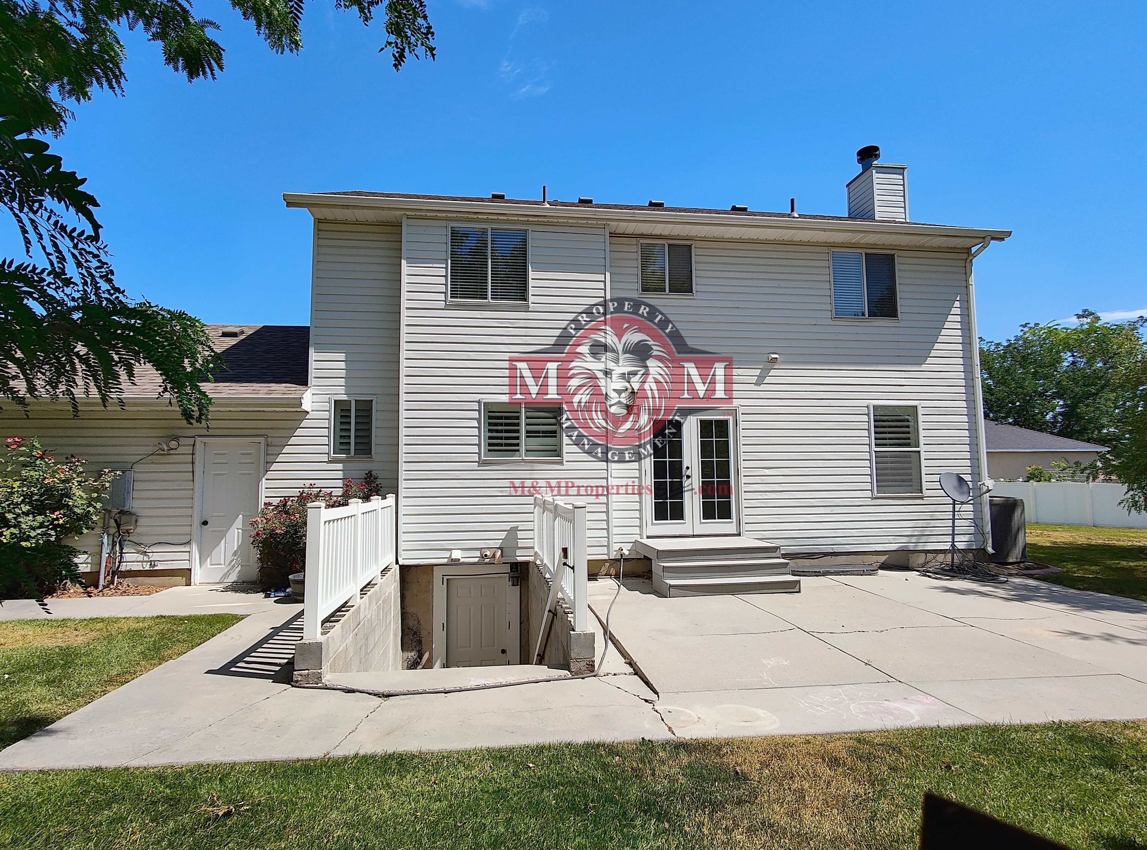 Riverton House: 3253 W 11975 S