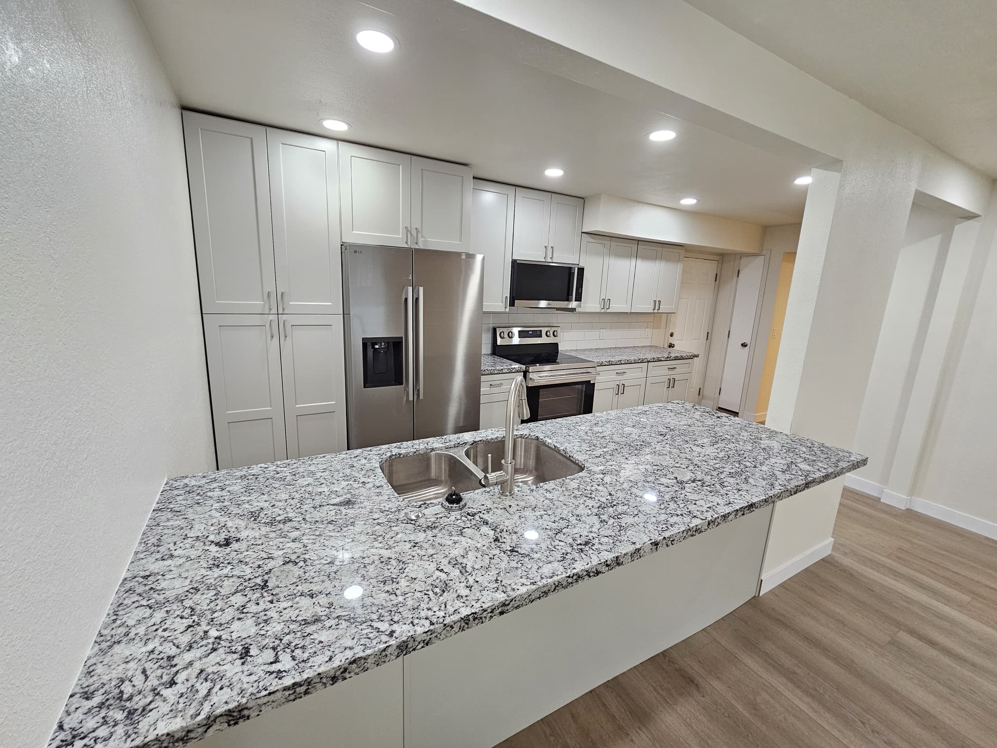 Midvale Multiplex: 975 E Essex Court Way