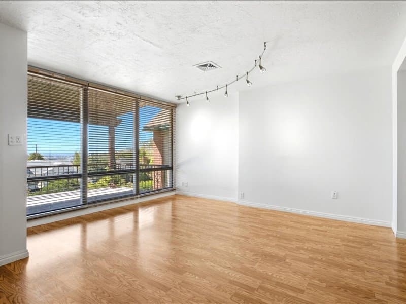 Salt Lake City House: 617 E 8th Ave