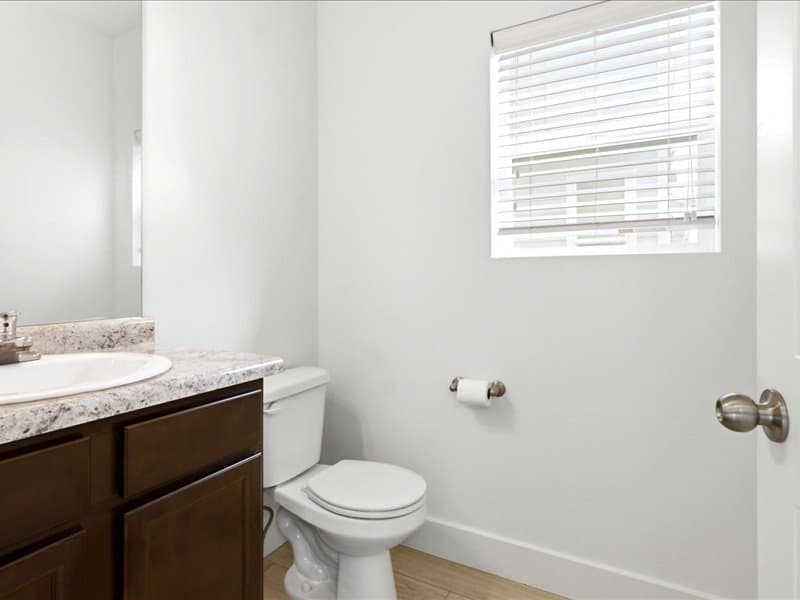 Bluffdale House: 15207 S Charleville Cv