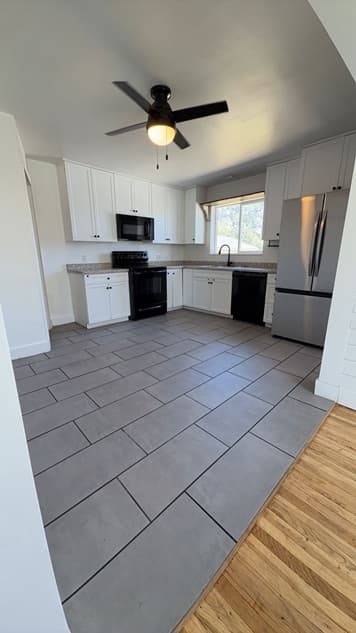 Magna House: 8350 W Mix Ave