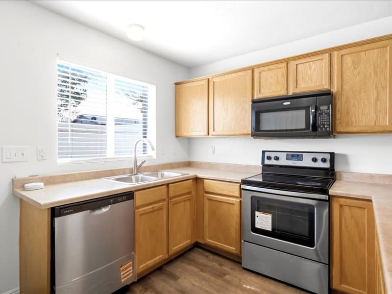 Salt Lake City Townhome: 475 N Redwood Rd