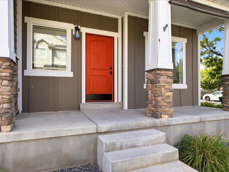 Bluffdale House: 15207 S Charleville Cv