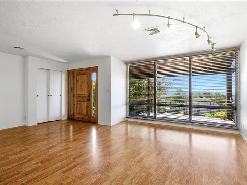 Salt Lake City House: 617 E 8th Ave