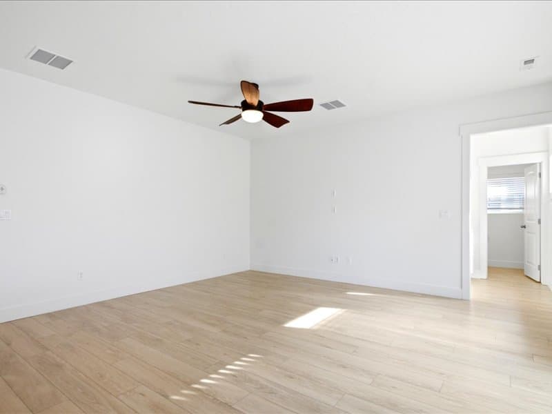 Bluffdale House: 15207 S Charleville Cv