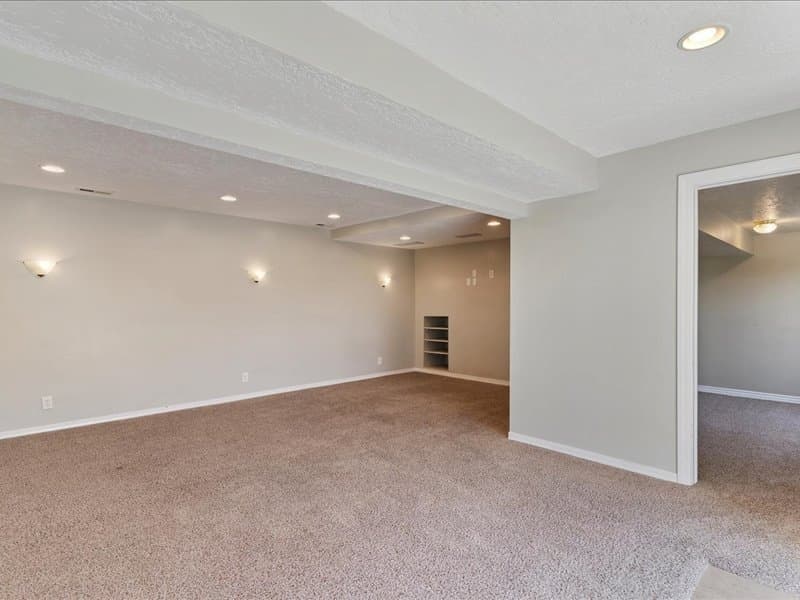 North Salt Lake House: 234 Liberty Rd