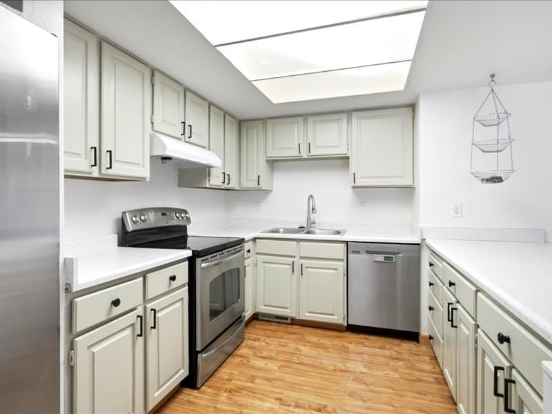 Salt Lake City Townhome: 8004 S Sunnyoak Cir