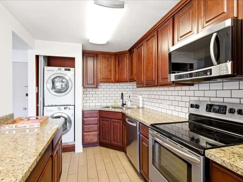 Salt Lake City Condo: 8 E Hillside Ave