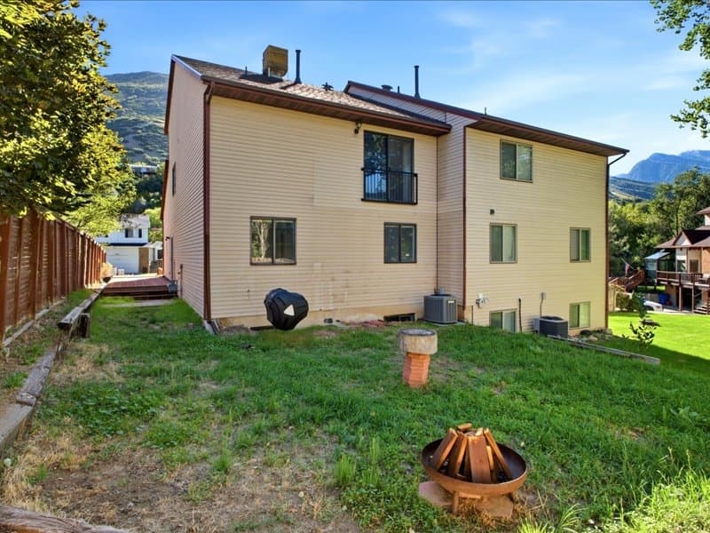 Salt Lake City Townhome: 8004 S Sunnyoak Cir