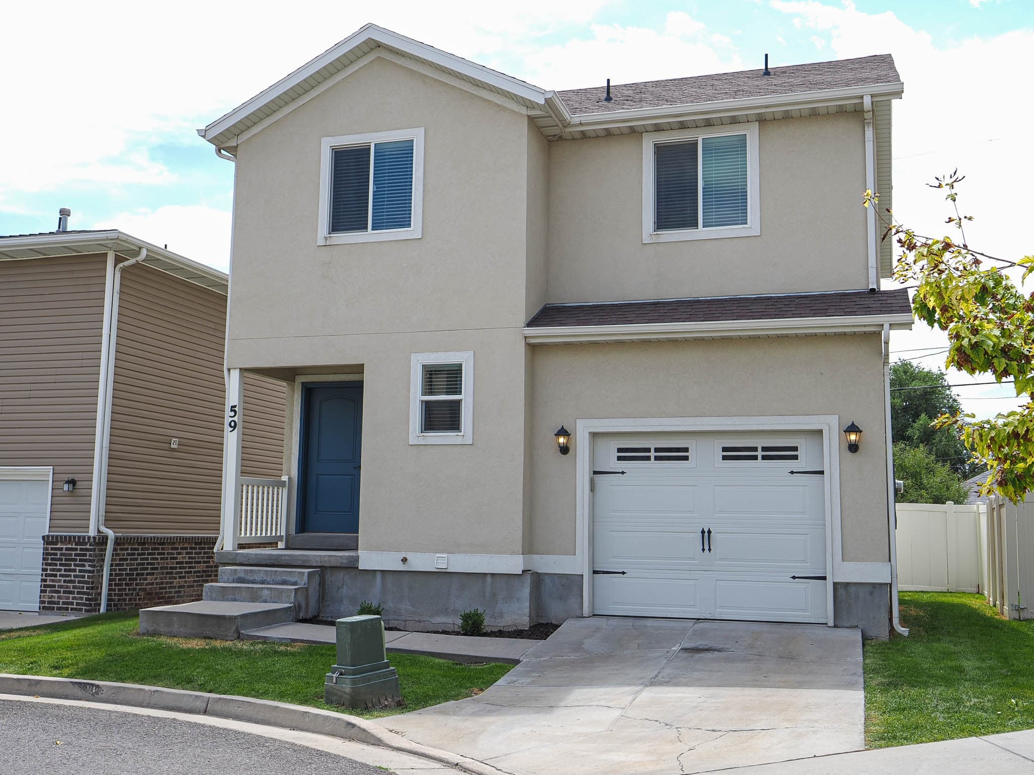 South Salt Lake House: 59 W Dewar Grove Ln