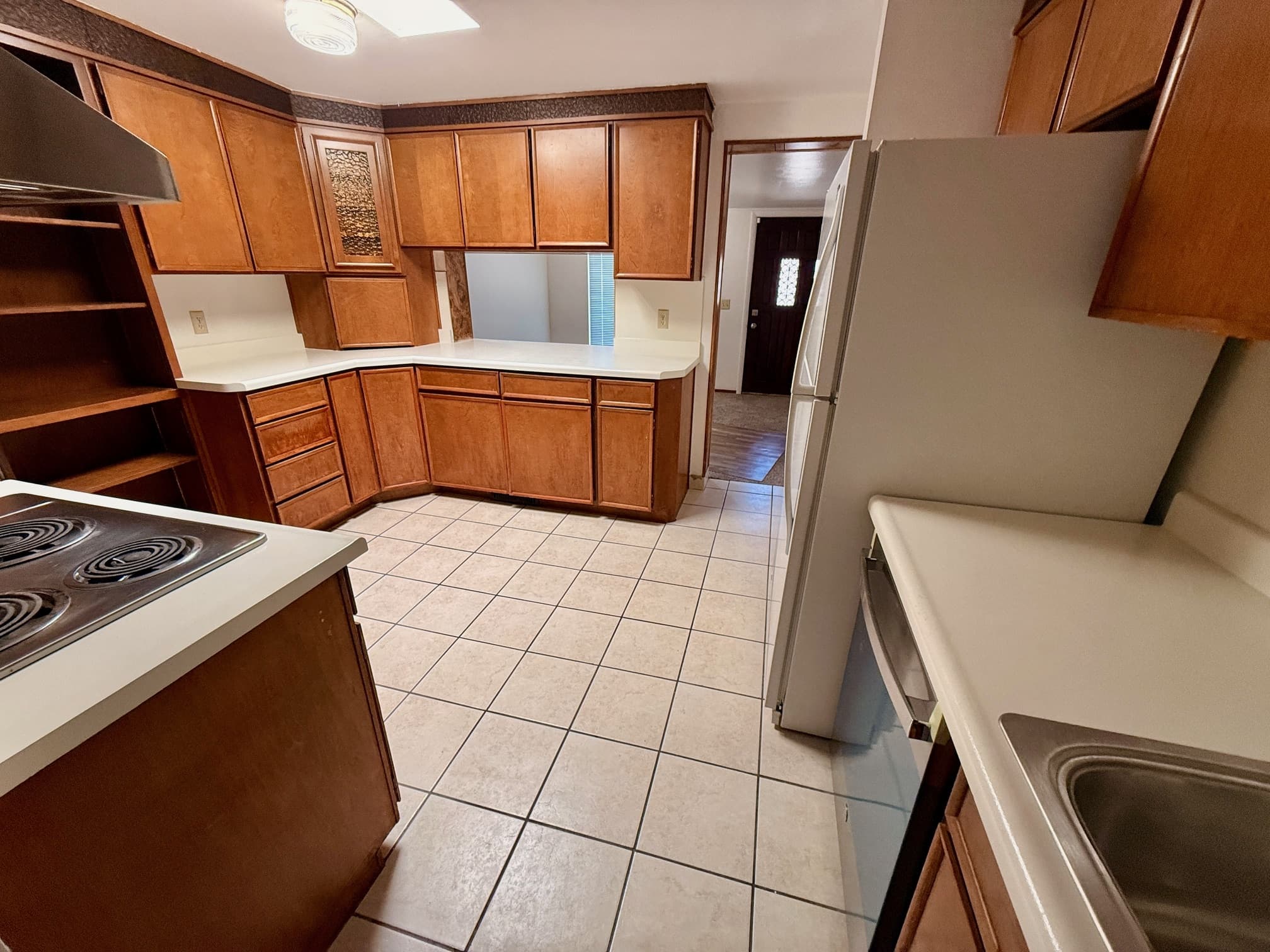 Sandy House: 972 E Larkspur Dr